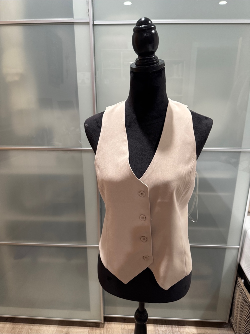Buckle Women's Cream Button Front Vest